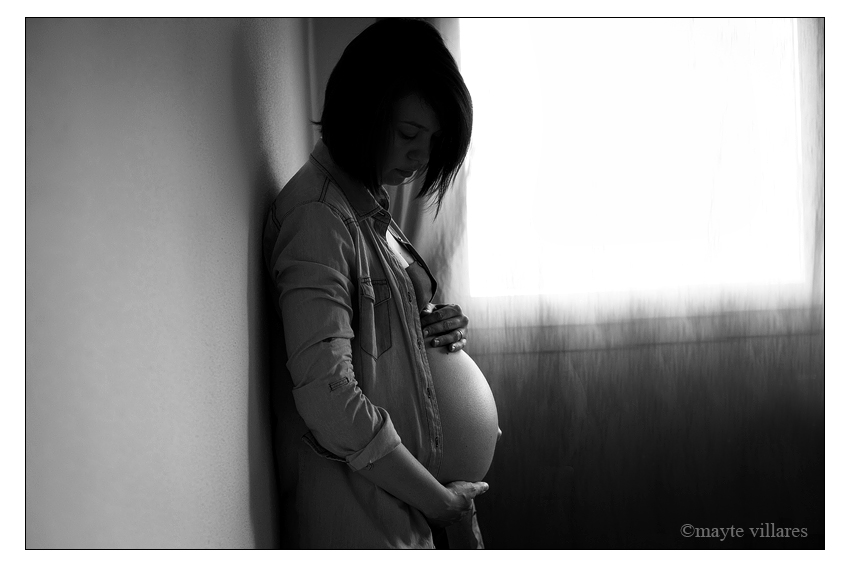 Sesión de embarazo en casa  Mayte Villares Fotografía